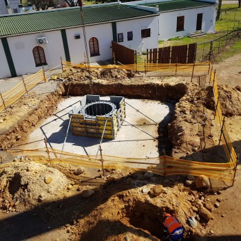 Structural mast base